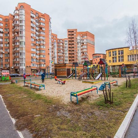 Комфортная Двухкомнатная Квартира Возле Метро Академгородок Kiev Dış mekan fotoğraf
